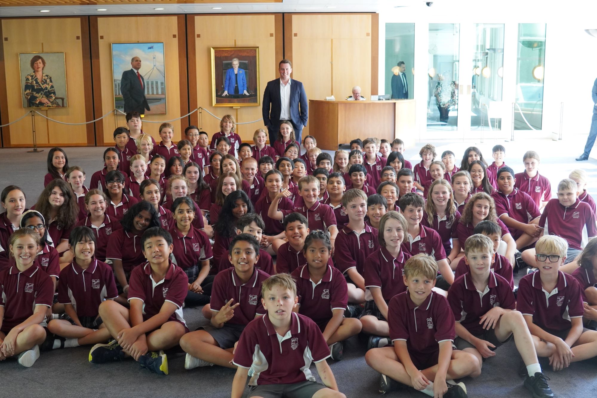 GOSFORD PUBLIC SCHOOL VISITS PARLIAMENT HOUSE Main Image