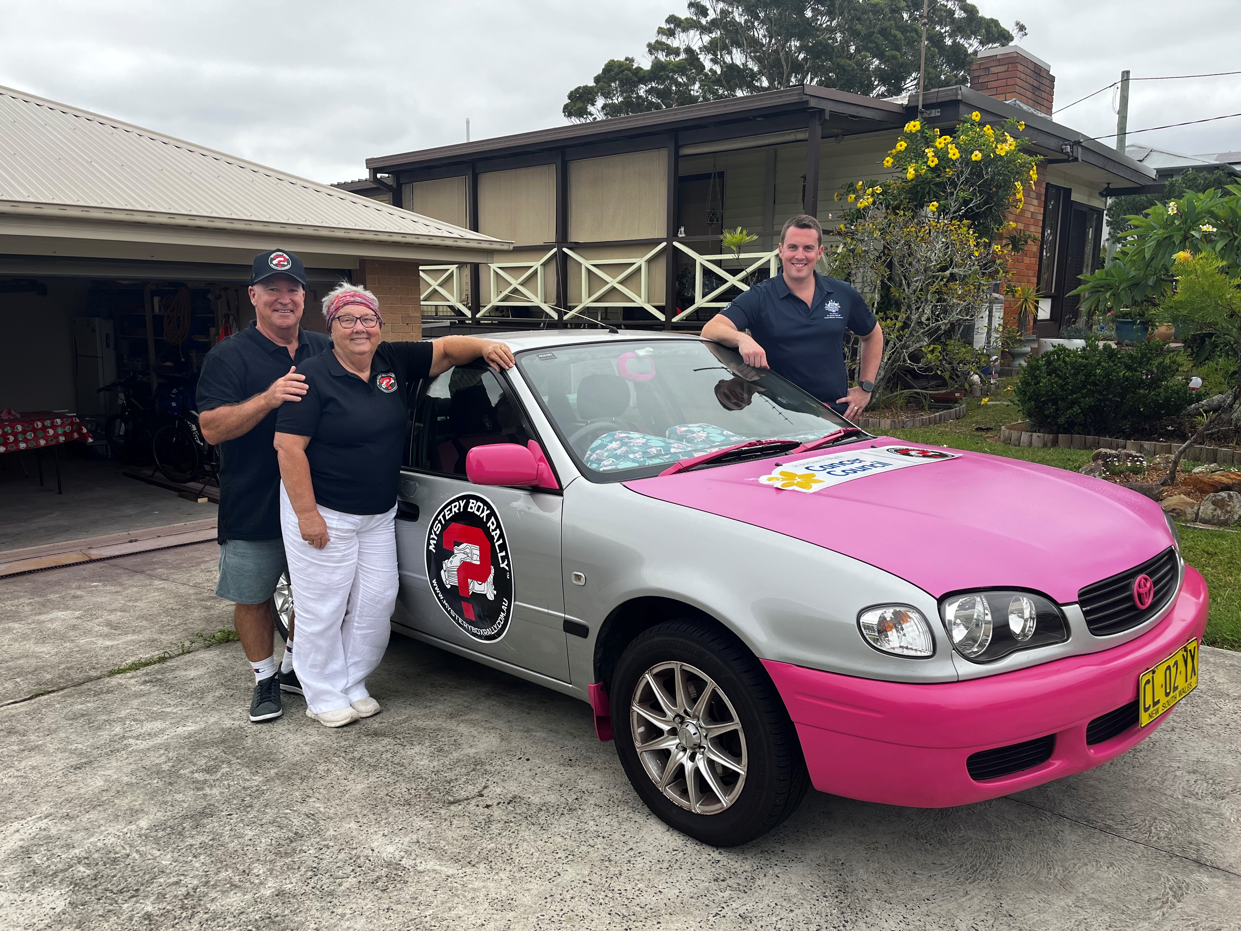 TAGS ALONG takes on Mystery Box Rally 2025 leaving Broken Hill, New South Wales raising money for Cancer Research. Main Image