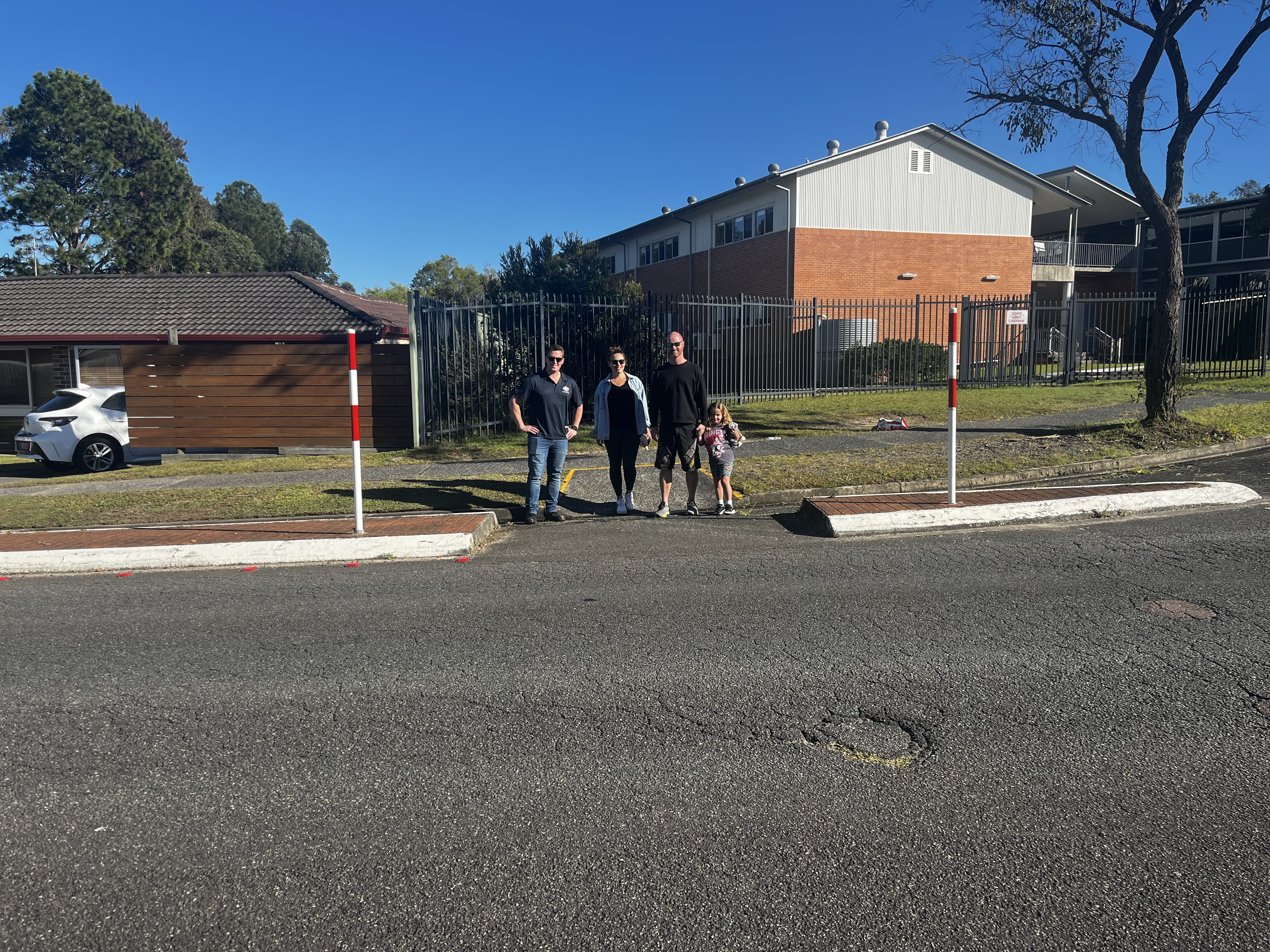 DR REID CALLS FOR ZEBRA CROSSING FOR KARIONG PUBLIC SCHOOL Main Image