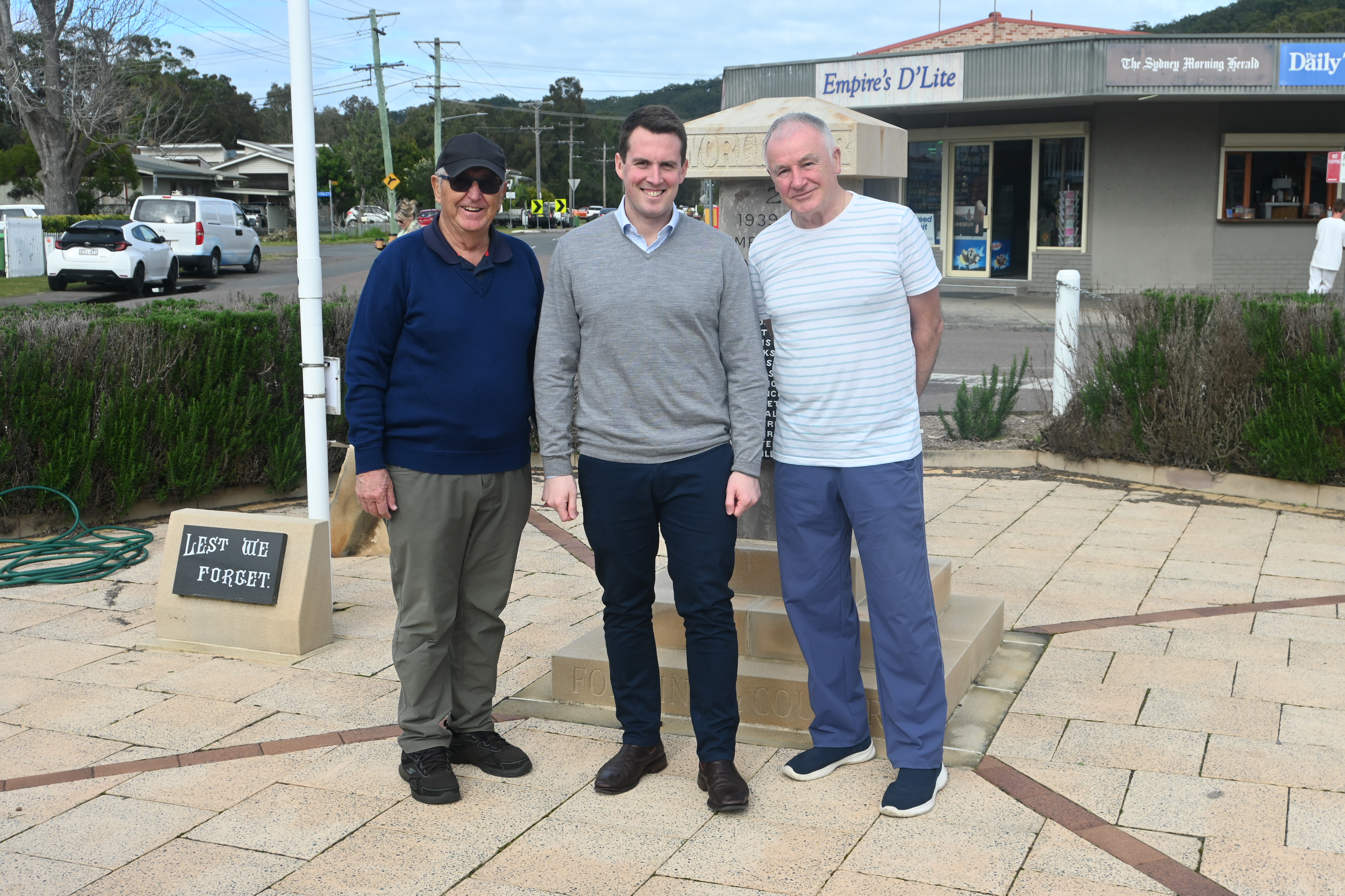 EMPIRE BAY PROGRESS ASSOCIATION RECEIVES FUNDING FOR WAR MEMORIAL ENHANCEMENTS Main Image