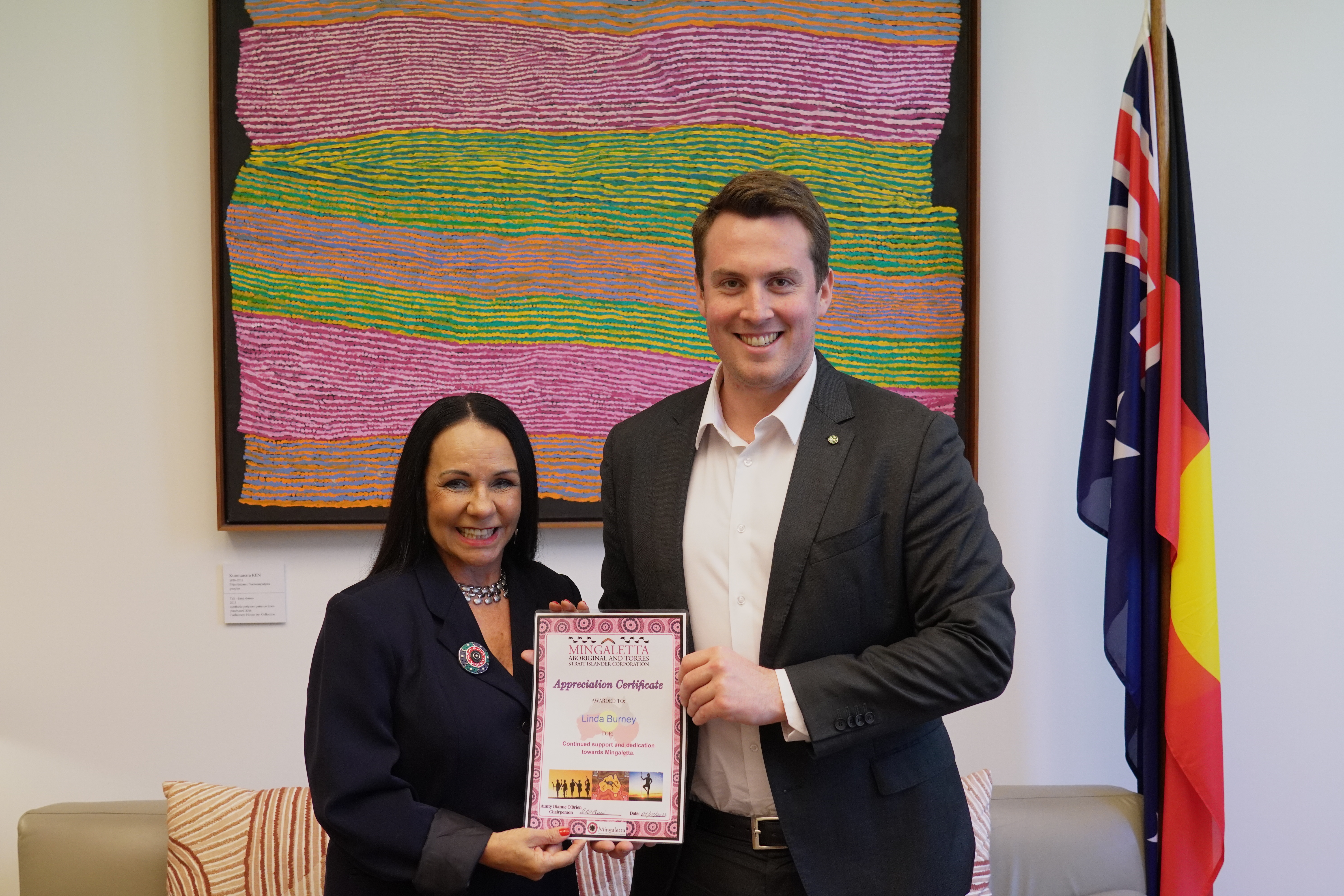 MINISTER FOR INDIGENOUS AUSTRALIANS PRESENTED WITH CERTIFICATE OF APPRECIATION FROM MINGALETTA Main Image