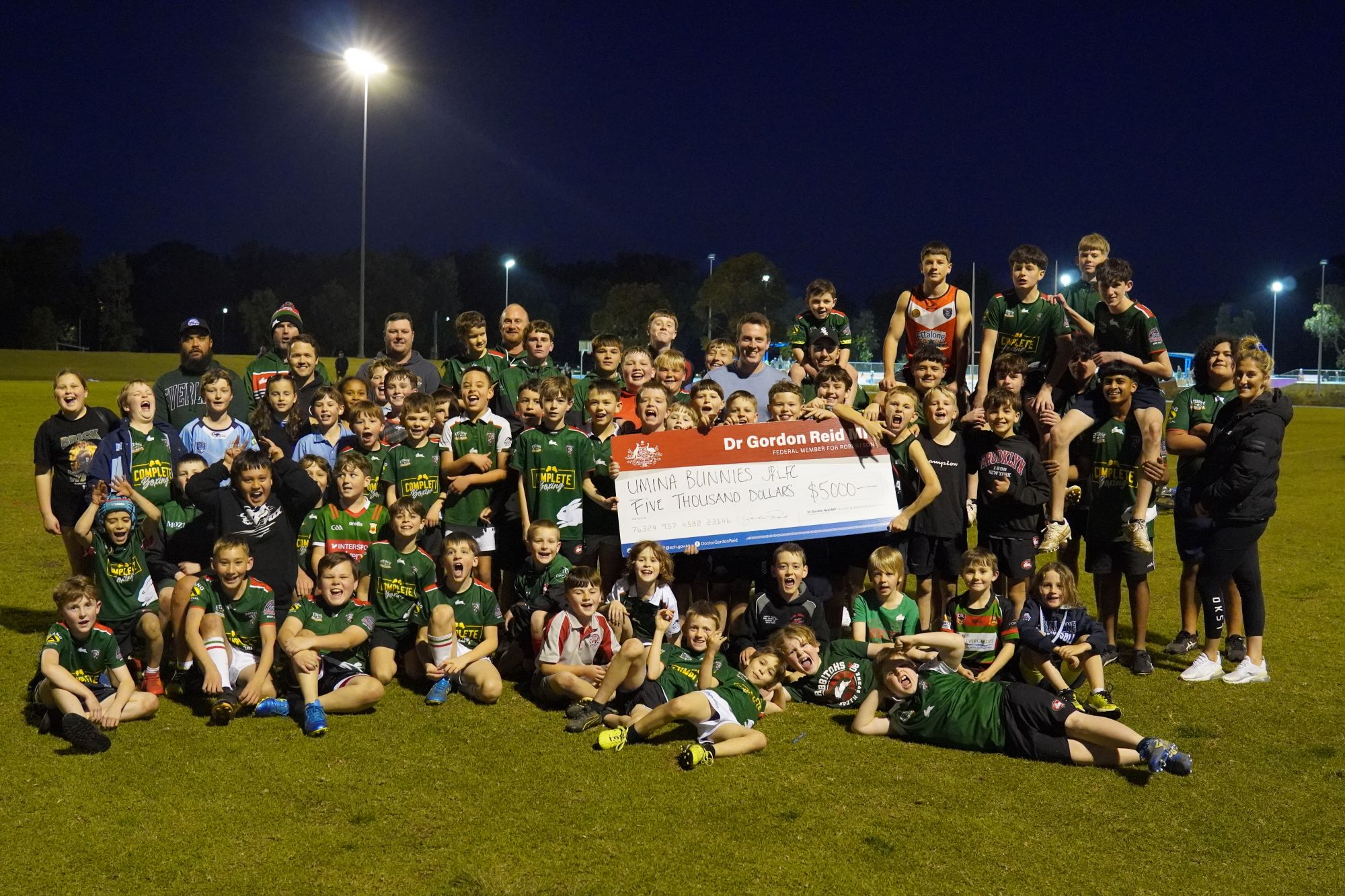 UMINA BUNNIES ON THE MOVE Main Image