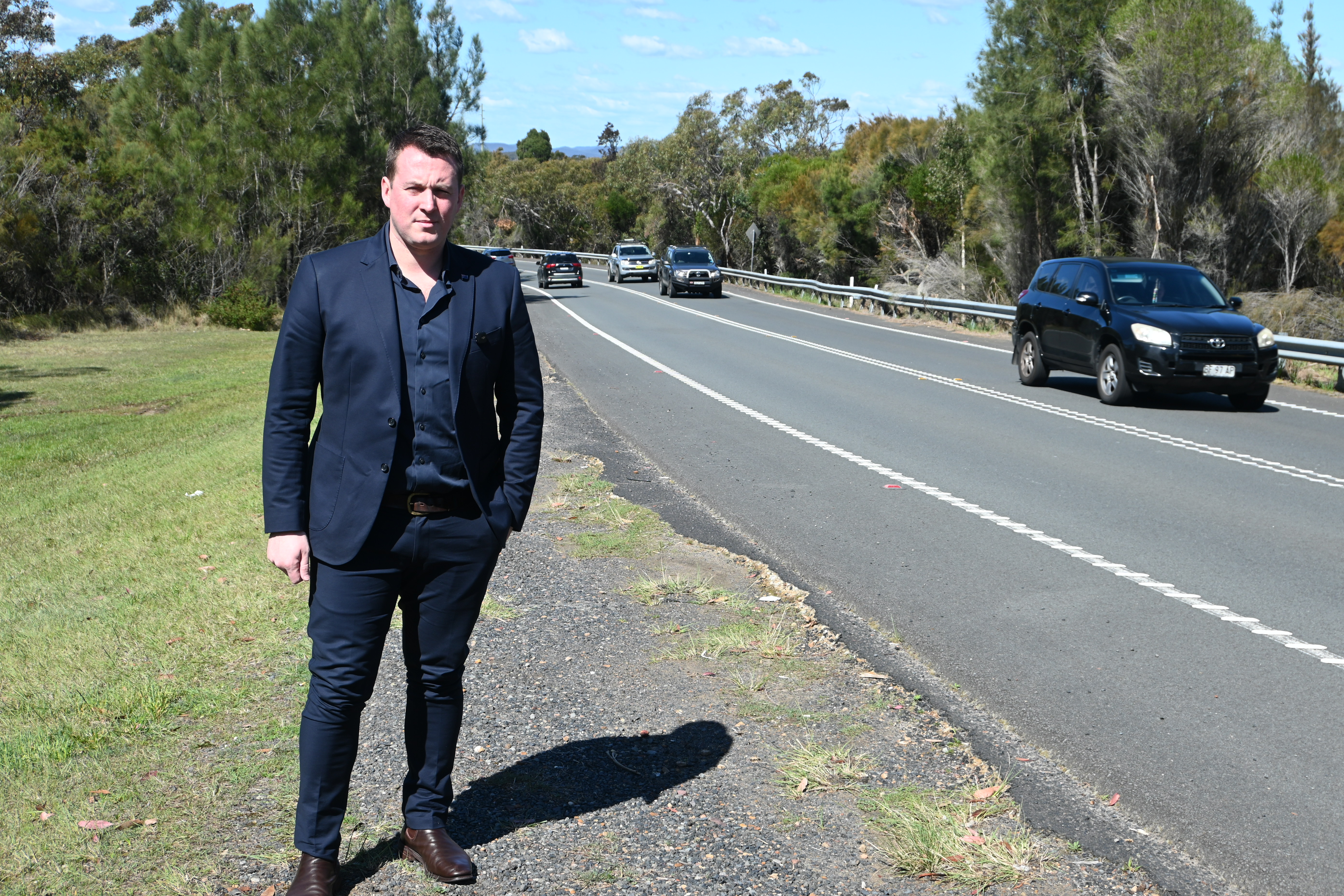 REID LAUNCHES PETITION TO FIX WOY WOY ROAD Main Image